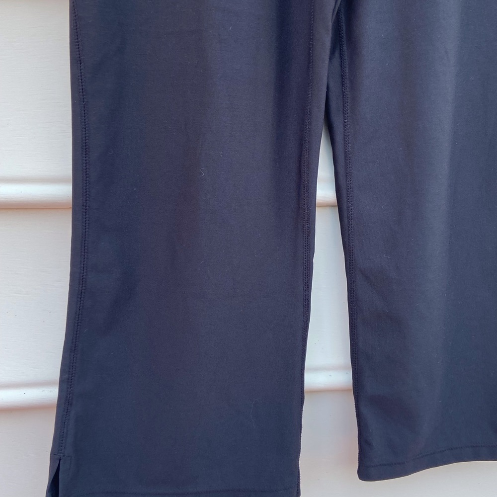 Nike yoga pants size XS ( 0-2). - Picture 15 of 16
